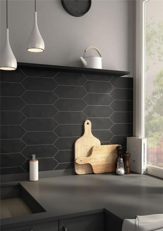 svart-kök-backsplash