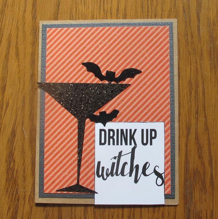 halloween kortpapper orange ränder cocktailglas svart papper glitter silhuett svart bat diy roligt kort