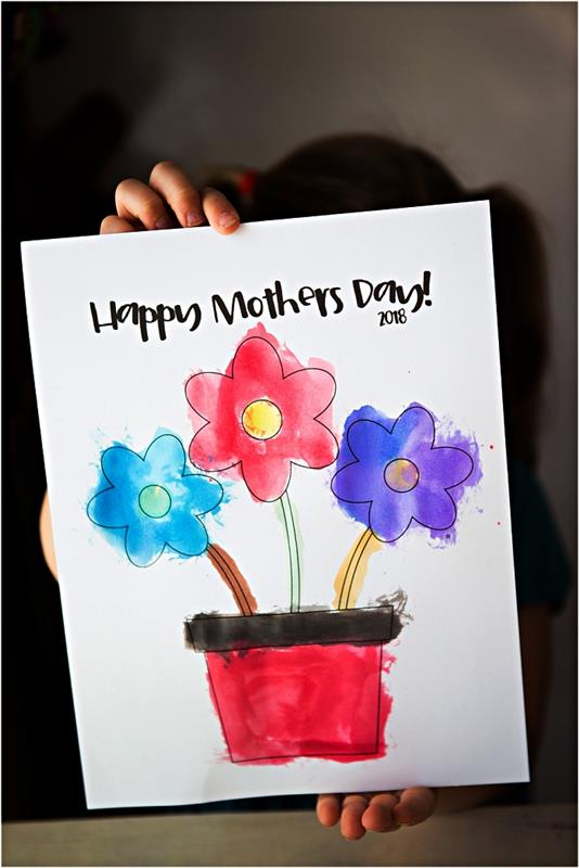 Omaľovánky do kvetináča, ktoré je možné zadarmo vytlačiť, nápad na jednoduchú materskú školu ku Dňu matiek