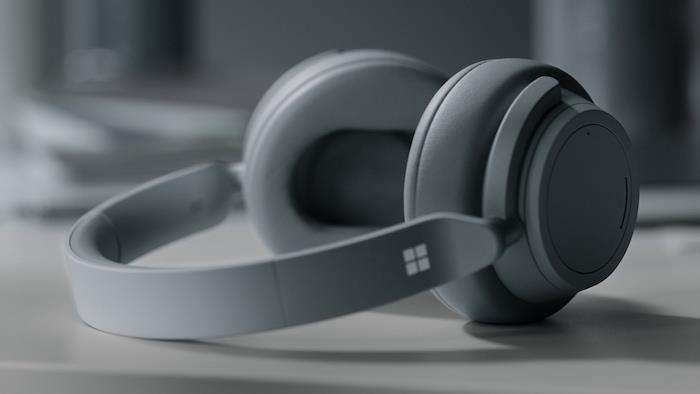 Efter Surface -hörlurarna fortsätter Microsoft på ljudvägen med utvecklingen av Surface Buds trådlösa hörlurar, framtida konkurrenter av AirPods 2