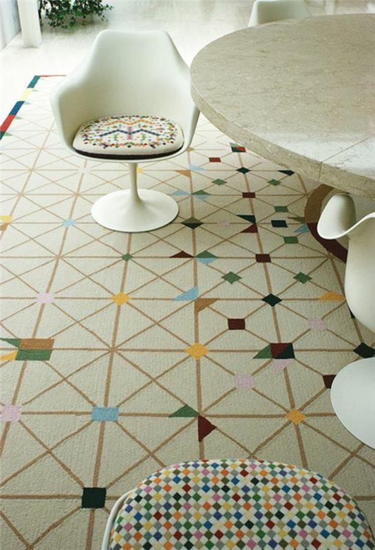 tulpan-stol-matta-original-kakel-geometriska-mönster