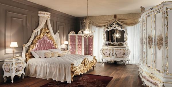 غرفة نوم باروك بجانب السرير مفلس باللون الأبيض والوردي