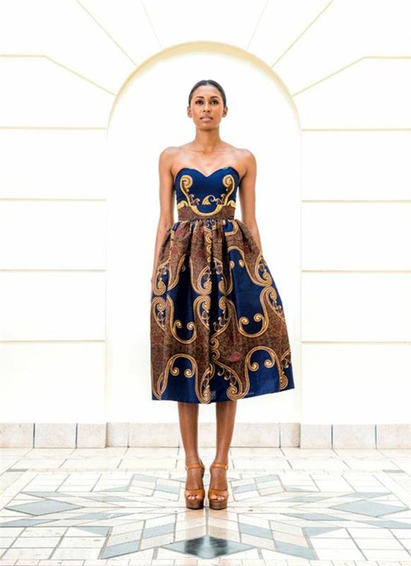 etnisk klänning med bystigare hjärta för ett elegant och originellt utseende