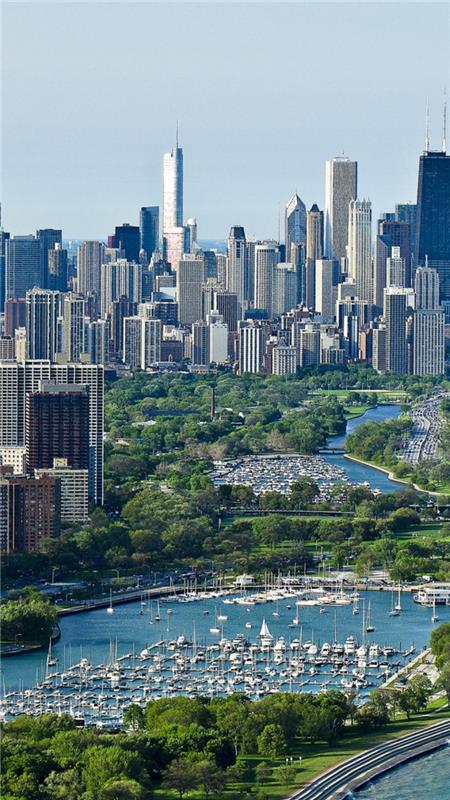 chicago-de-högsta-skyskraporna-i-bostaden-världen-i-chicago-en-flod-runt-staden-en-vacker-park