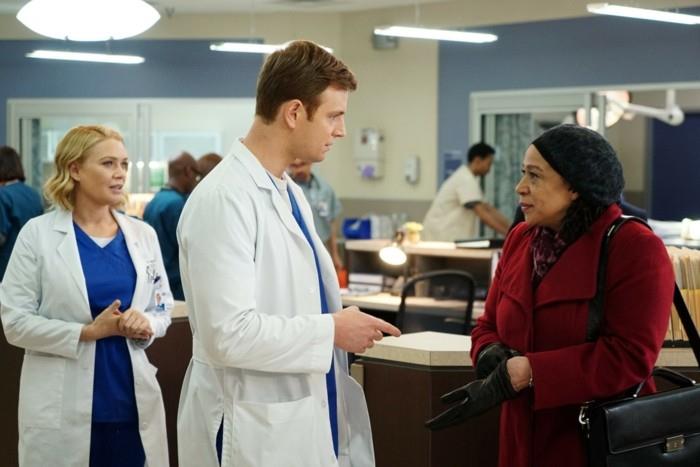 chicago-med-image-scene-new-american-series-to-watch