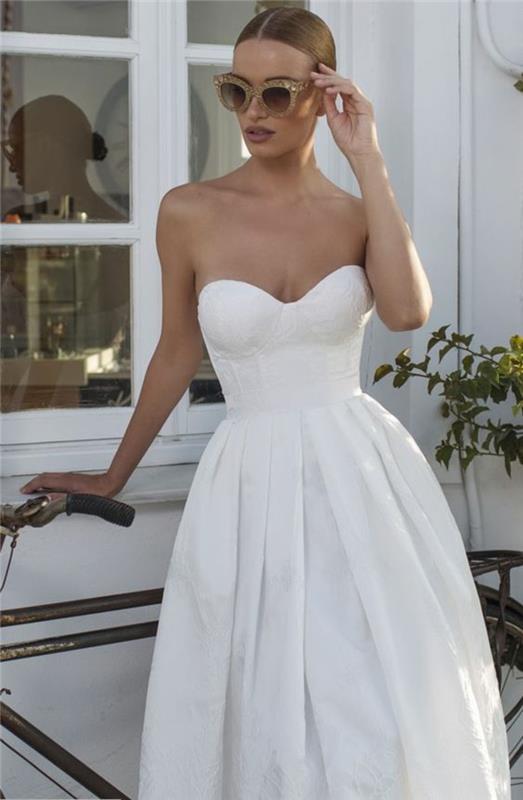 uggla-modell-bröllopsklänning-spets-modern-sjöjungfrun-bröllopsklänning