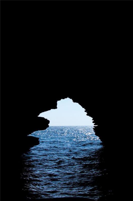 obvod-na Korzike-námorná-jaskyňa-na-Korzike