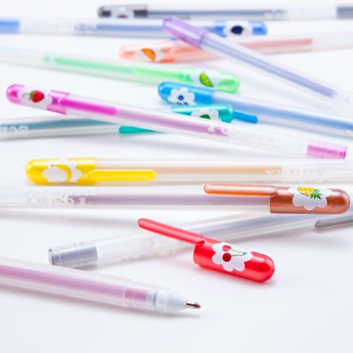 školské-stredné-školy-veci-na-univerzitu-všetko-čo-študent-potrebuje-zošity-ceruzky-perá-kreatívne-nápady-personalizácia-aromat-perá-zmenené