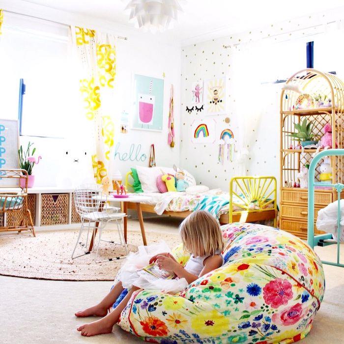 غرفة نوم جميلة ملونة أثاث الروطان سجادة مستديرة لوحة غرفة اللعب خزانة تخزين لعبة الديكور جميلة