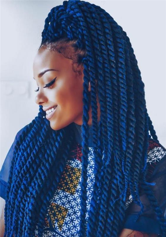 trendig afro kvinna frisyr idé, afrikanska flätor, blått hår, krusigt hår, swag outfit