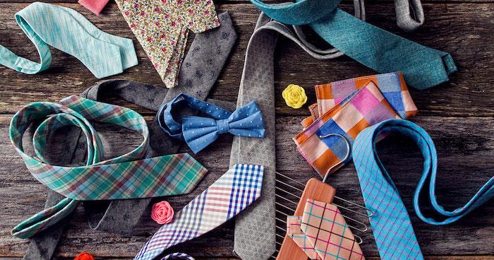 artikel om hur man sätter slips med handledning för olika knutar som liten windsor pratt