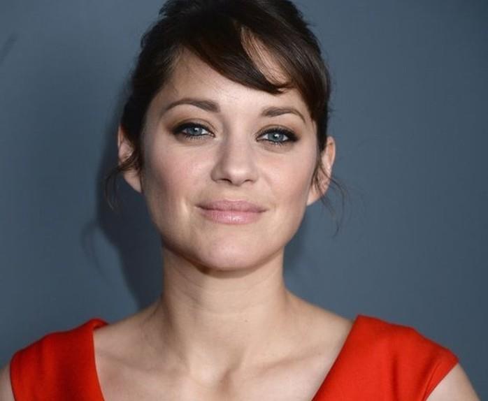 ako-uspieť-s-hviezdou-makeup-marion-cotillard-makeup-modré-oči