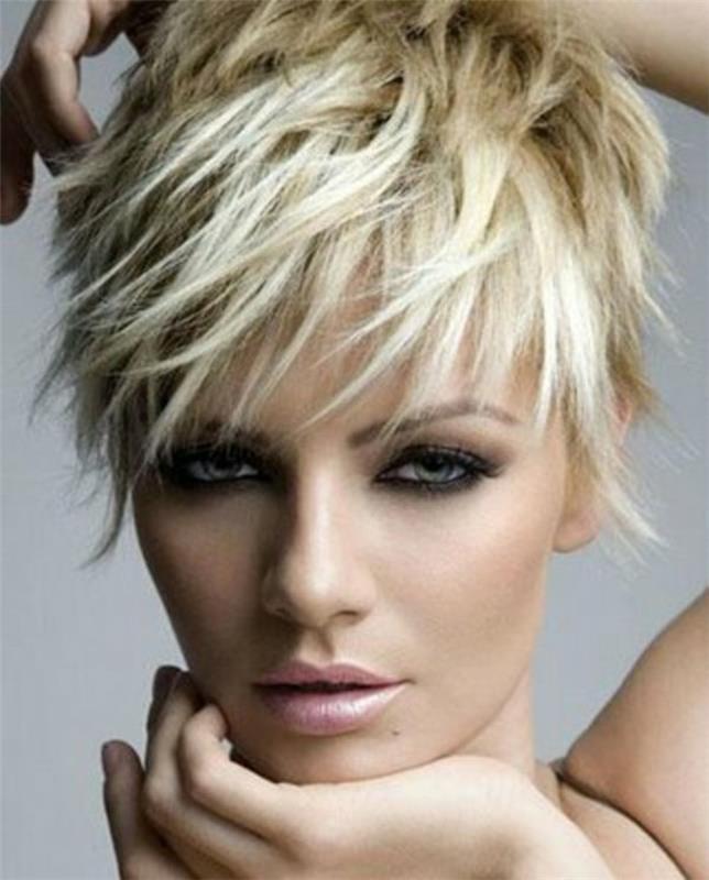 short-cut-degraded-blonde-hair-green-eyes-model-short-cut-blonde