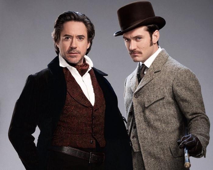 Sherlock Holmes filmar fortfarande med Robert Downey Jr och hans bruna ascot -slips