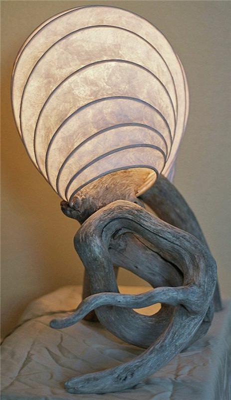 tvorba-v-dreve-umelecky-plavacka-lampa-figura