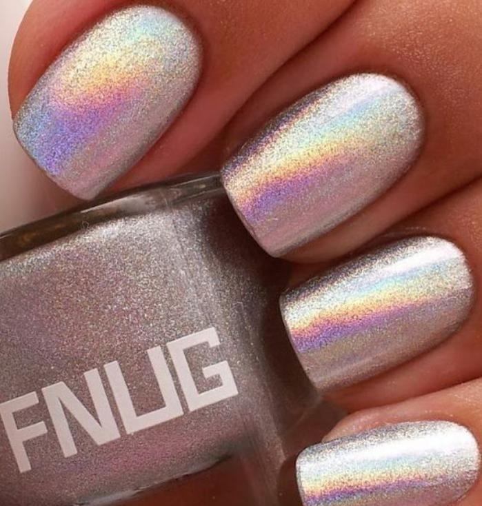 deco-nail-art-zdobenie-na-nechty-holografický-lak