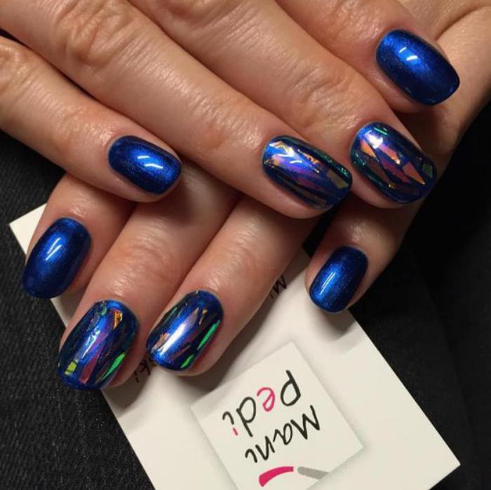 deco-nail-art-deco-na-nechty-s-lesklou-fóliou na nechty