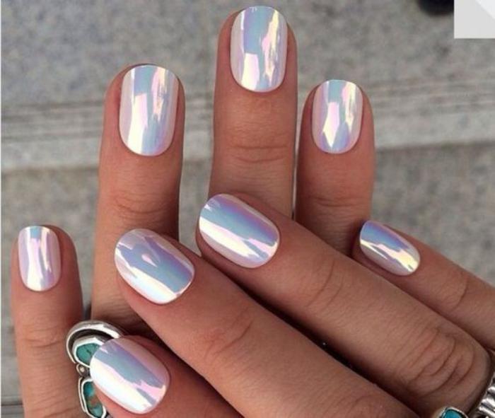 deco-nail-art-akrylové-nechty-hologramy