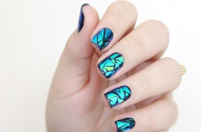 deco-nail-art-technika-rozbité sklo