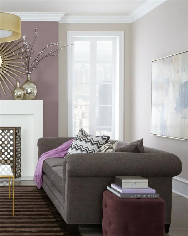 dekor-obývacia izba-vo-svetlo-purpurovej-farbe-purpurové-zariadenie