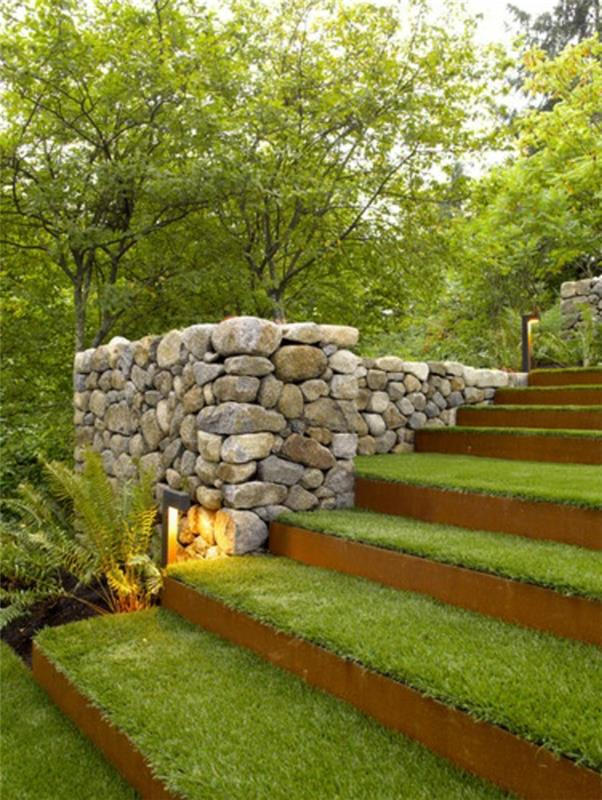 dekorácia-so-syntetickým-trávnikovým schodiskom-s-faux-trávovým kobercom-nápady-do-záhrady
