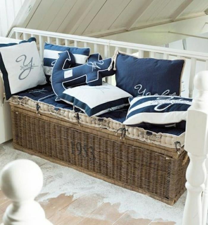 morská dekorácia-nápad-urobte si-doma-deko-morská-sedačka-dekoračné-vankúše