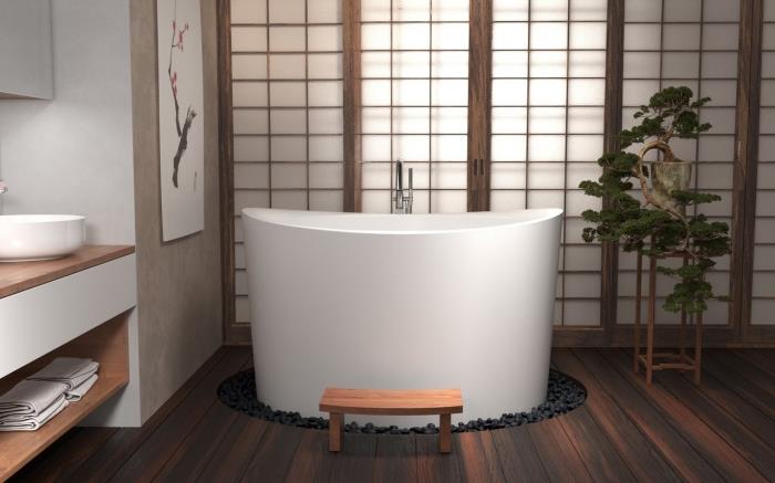 Japonský model kúpeľa na malej záhrade s čiernymi kamienkami, dekorácia do kúpeľne v bielo -béžovej farbe s drevenými akcentmi