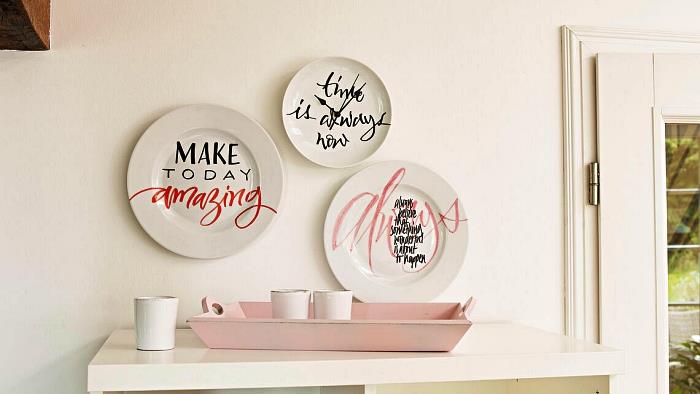 nástenná dekorácia dekoratívnych tanierov personalizovaných porcelánovou farbou, motivačné citáty na nástenných tanieroch