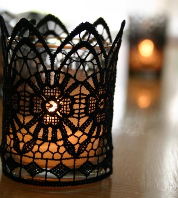DIY halloween idé, gör ett ljus med glas och svart spets, ljus dekoration för Halloween