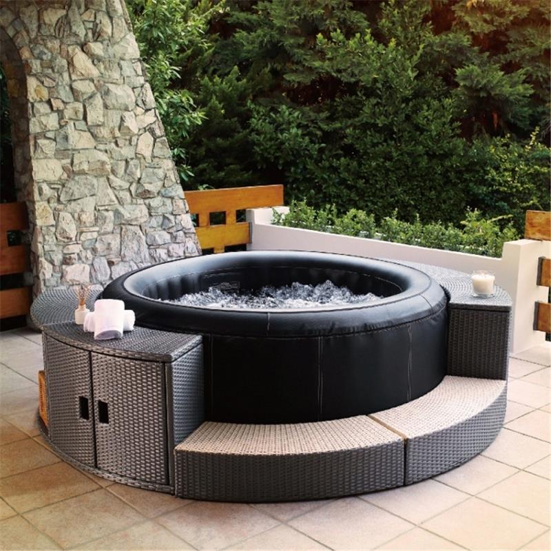 dekoration runt en uppblåsbar spa liten trädgård med jacuzzi designidéer