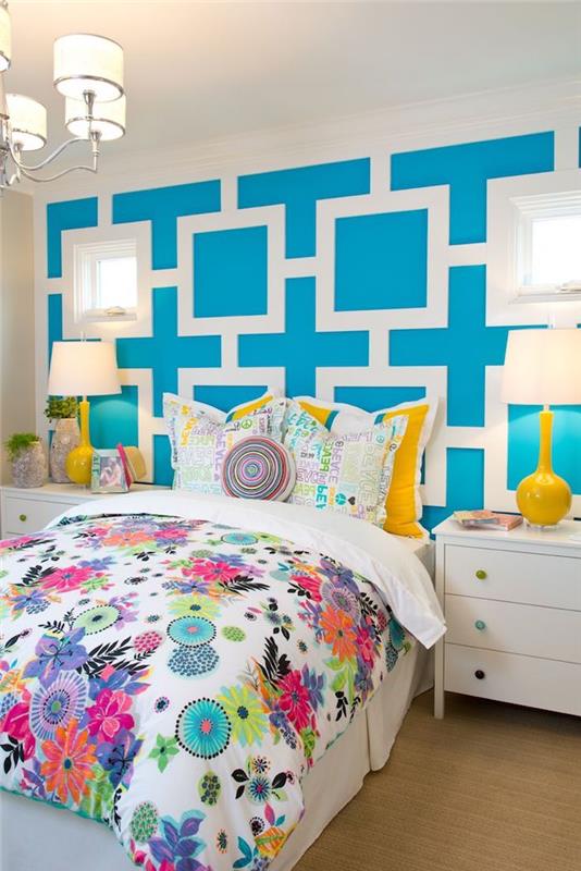 فكرة ديكور غرفة نوم الفتاة ، مصباح بجانب السرير باللونين الأبيض والأصفر ، زخرفة الجدار باللون الأزرق الفيروزي