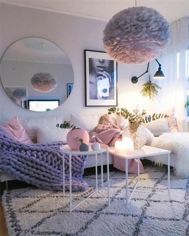 ديكور غرفة نوم رومانسية ، سجادة بربرية ، طاولات بيضاء ، مصباح سقف كرة ورقية