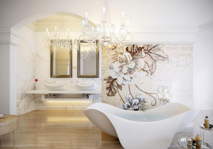 حمام مصمم ، أرضية خشبية ، حوض استحمام أبيض ، ديكور أخلاقي بزخارف نباتية ، زخرفة مع جص