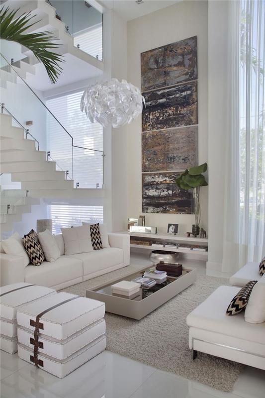 podkrovná obývacia izba dizajn veľký luxusný priestor a biele minimálne dekor