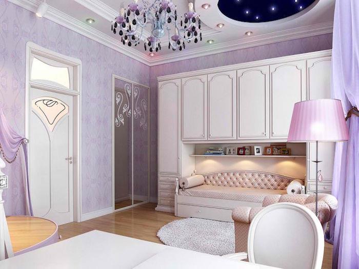 veľká retro spálňa s purpurovým gobelínom, ružová dekorácia spálne pre princeznú