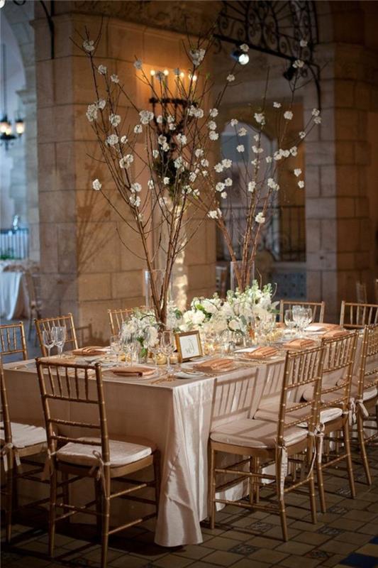 bröllop-evenemang-dekoration-bröllop-bord-dekoration-med-blomma-grenar