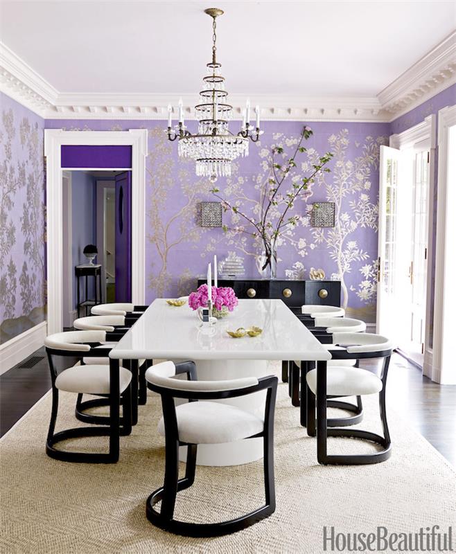 fialová výzdoba jedálne, strieborná na purpurovom gobelíne, nápad na výzdobu obývačky