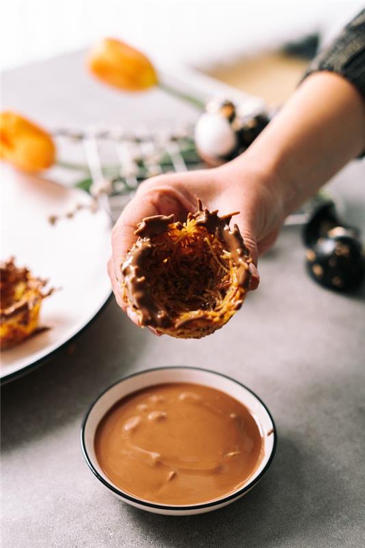 doppa bon i smält påskchoklad, enkel och snabb påsktårta