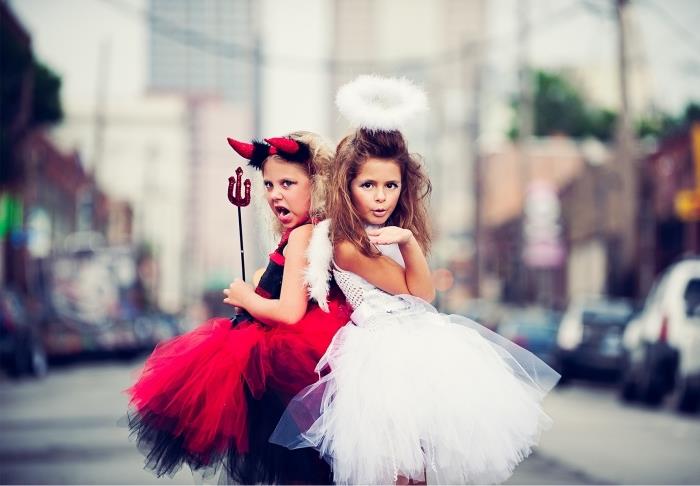 idé till en tjej halloween kostym, liten ängel eller liten djävul kostym med tutu kjol med lämpliga tillbehör