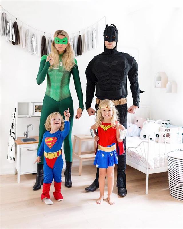 kostým super hrdina