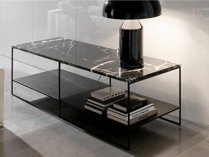 elegantný dizajnový konferenčný stolík v čiernom mramorovom a kovovom obdĺžnikovom konferenčnom stolíku
