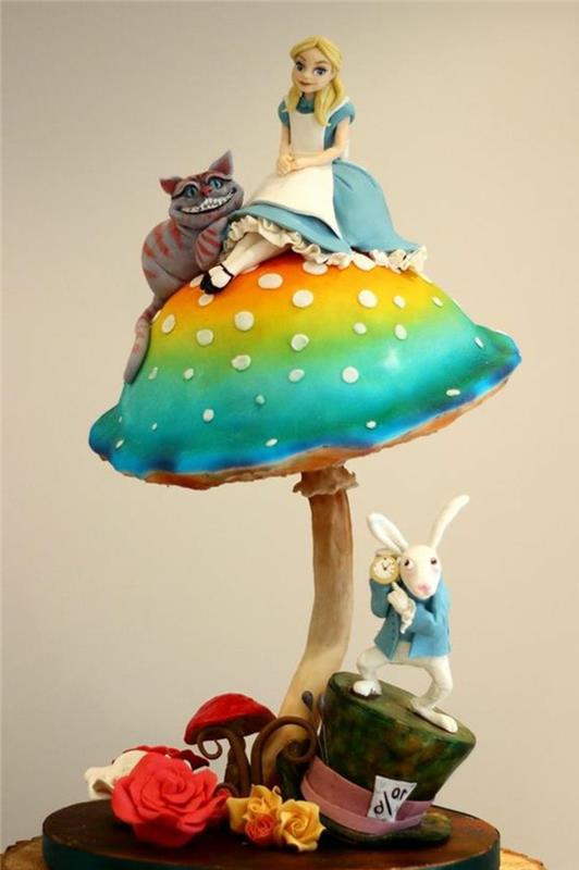 original-födelsedag-tårta-design-alice-in-wonderland
