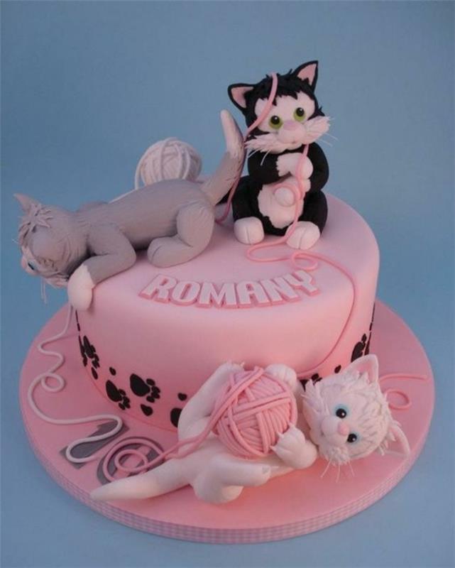 kreativ-design-original-födelsedag-tårtor-söta-kattungar