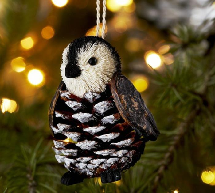 diy deco noel, vianočná hračka pinguin, ako ozdobiť vianočný stromček