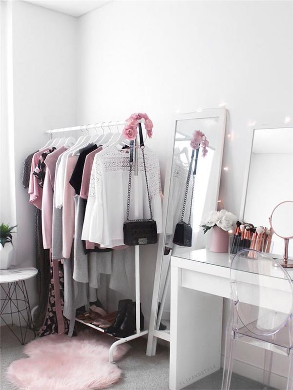 Hög vit metallgarderob, vuxen kvinna sovrumsdekorationsidé, rosa och vitt öppet omklädningsrum