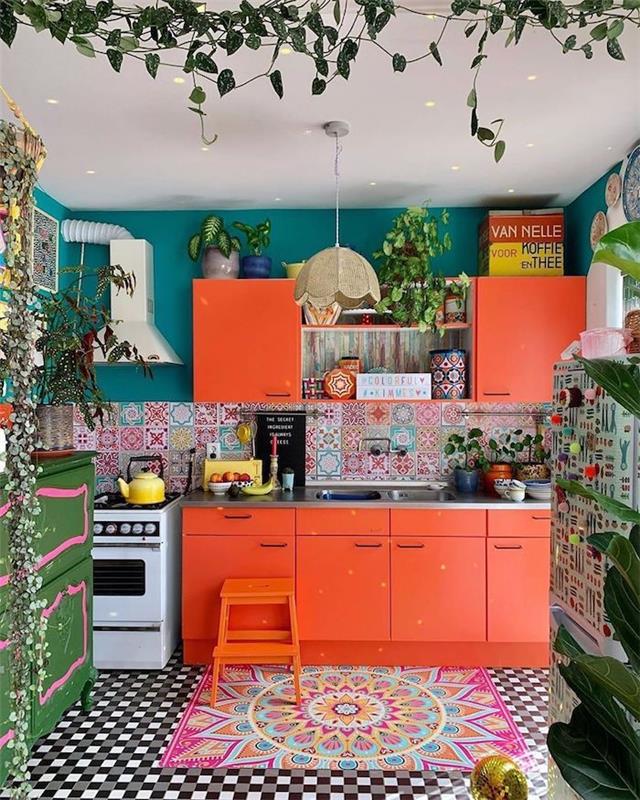 Zelená rastlina, farebná kuchyňa v štýle hippie, vymaľujte svoju kuchyňu, akú farbu má inšpiratívna kuchyňa