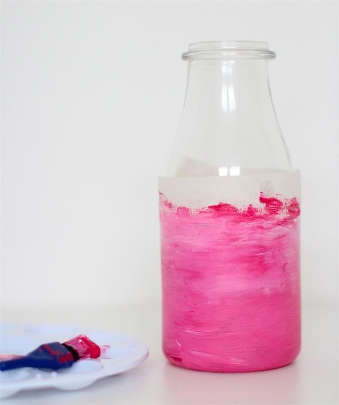 زخرفة الزجاجة بالطلاء الوردي ، واستعادة زجاجات الحليب DIY ، واستعادة الأفكار