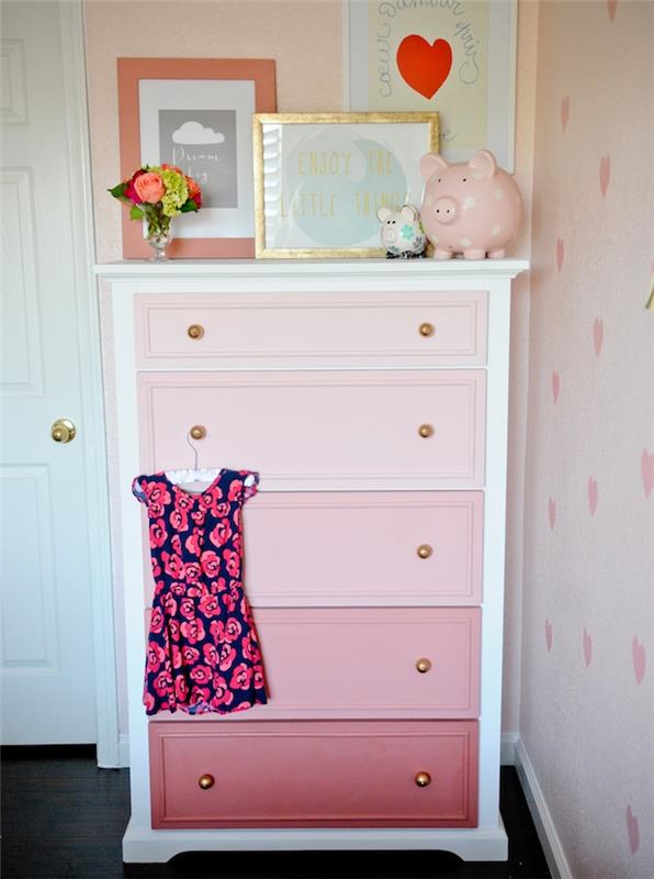 namaľovať kus nábytku s efektom ombre, rôzne odtiene ružovej na komodu v dievčenskej izbe