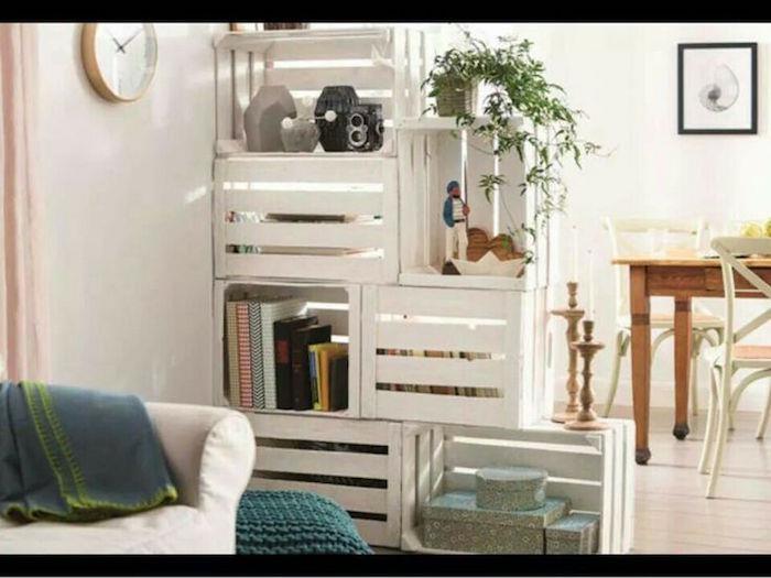 Gör-en-trälåda-deco-hylla-inte-dyrt-vardagsrumsavskiljare-äppellåda-vinlåda