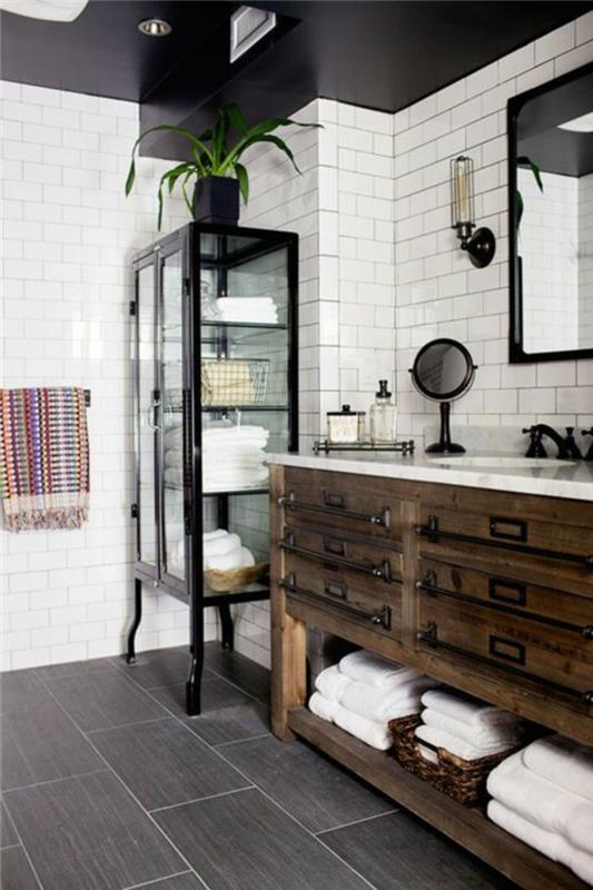 fasáda-kúpeľňa-leroy-merlin-pekná-prášková izba-s-čierno-bielymi dlaždicami-drevený nábytok